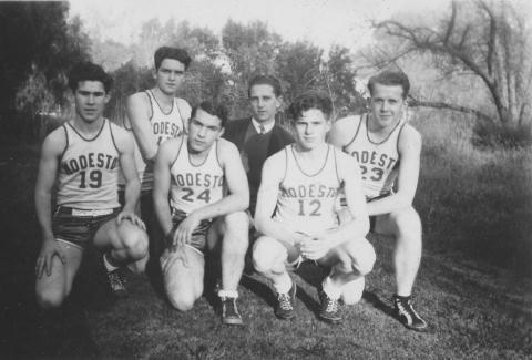 Ramblers-Bears-Trojans-(1943)_0012crop