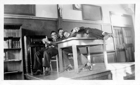 Students-(1943)_0001_radio-edited